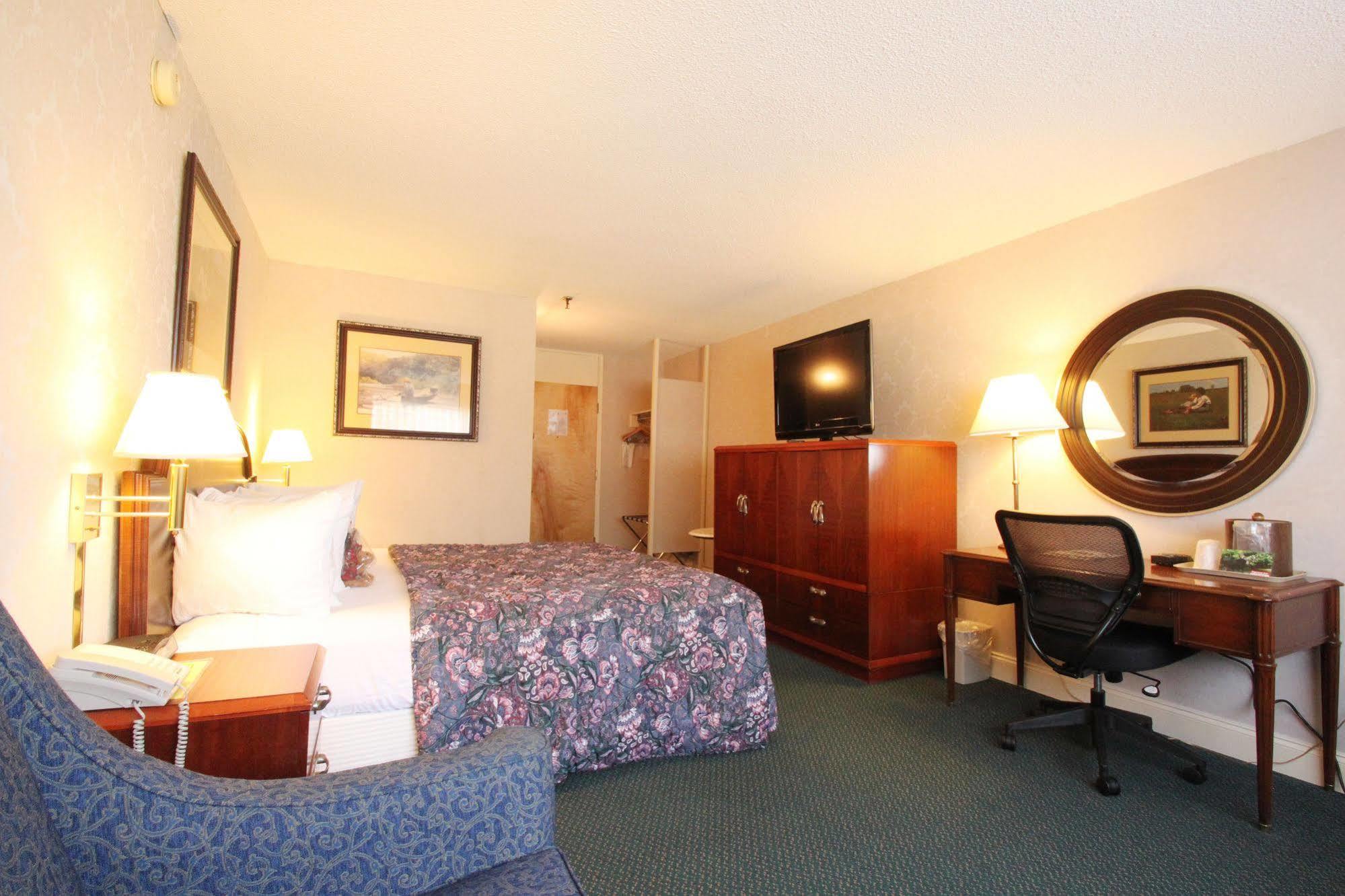 Fireside Inn & Suites Waterville Bagian luar foto